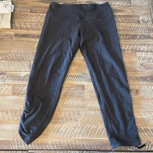Lululemon crop dance leggings sz 6